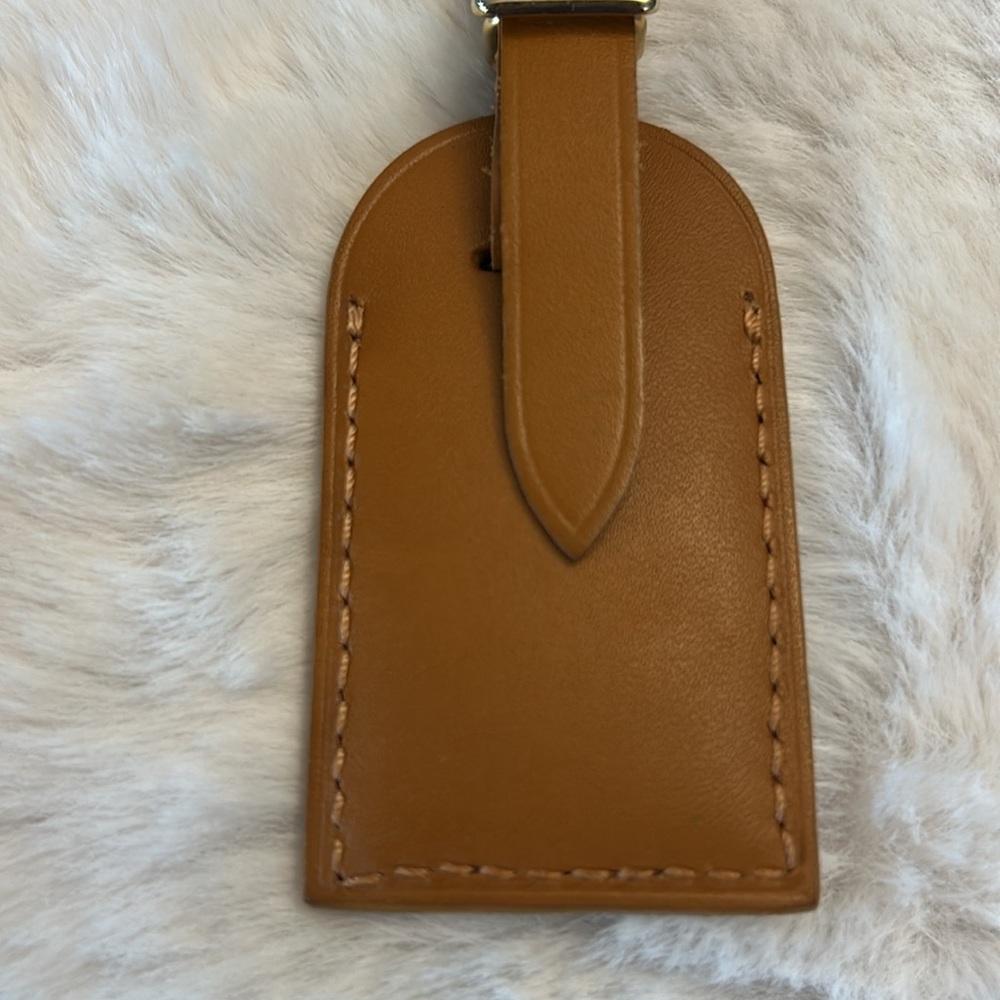 Louis Vuitton Brown Tag - Picture 6 of 11